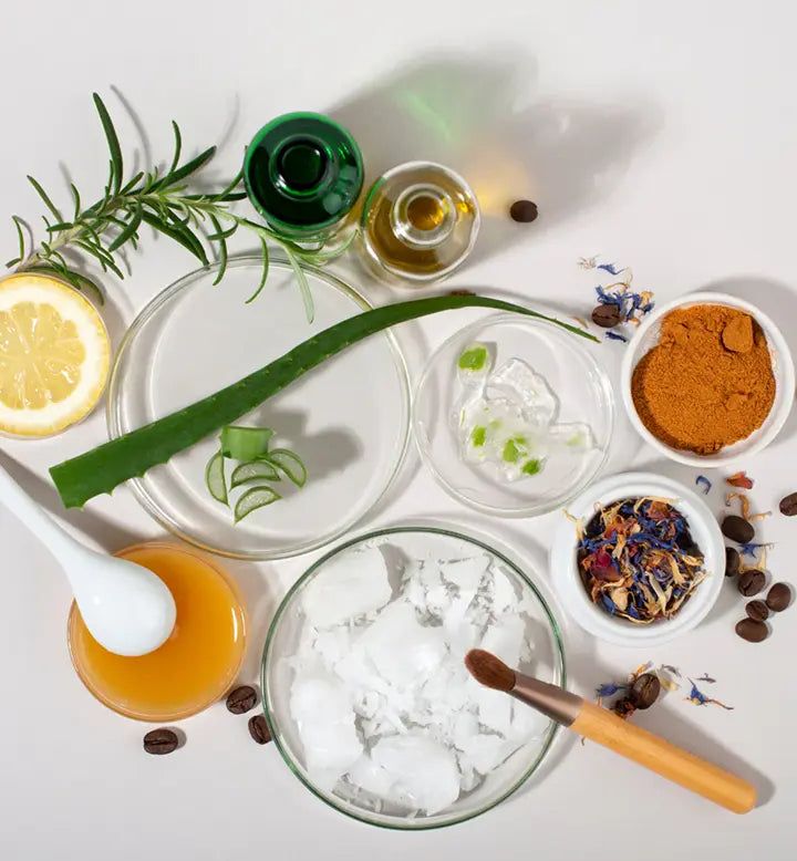 Natural-Anti-Aging-Skincare-for-Sensitive-Skin-The-Professional-Strength-Botanical-Supported-Approach KREMOLOGIE